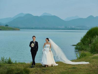 室内高定婚纱照